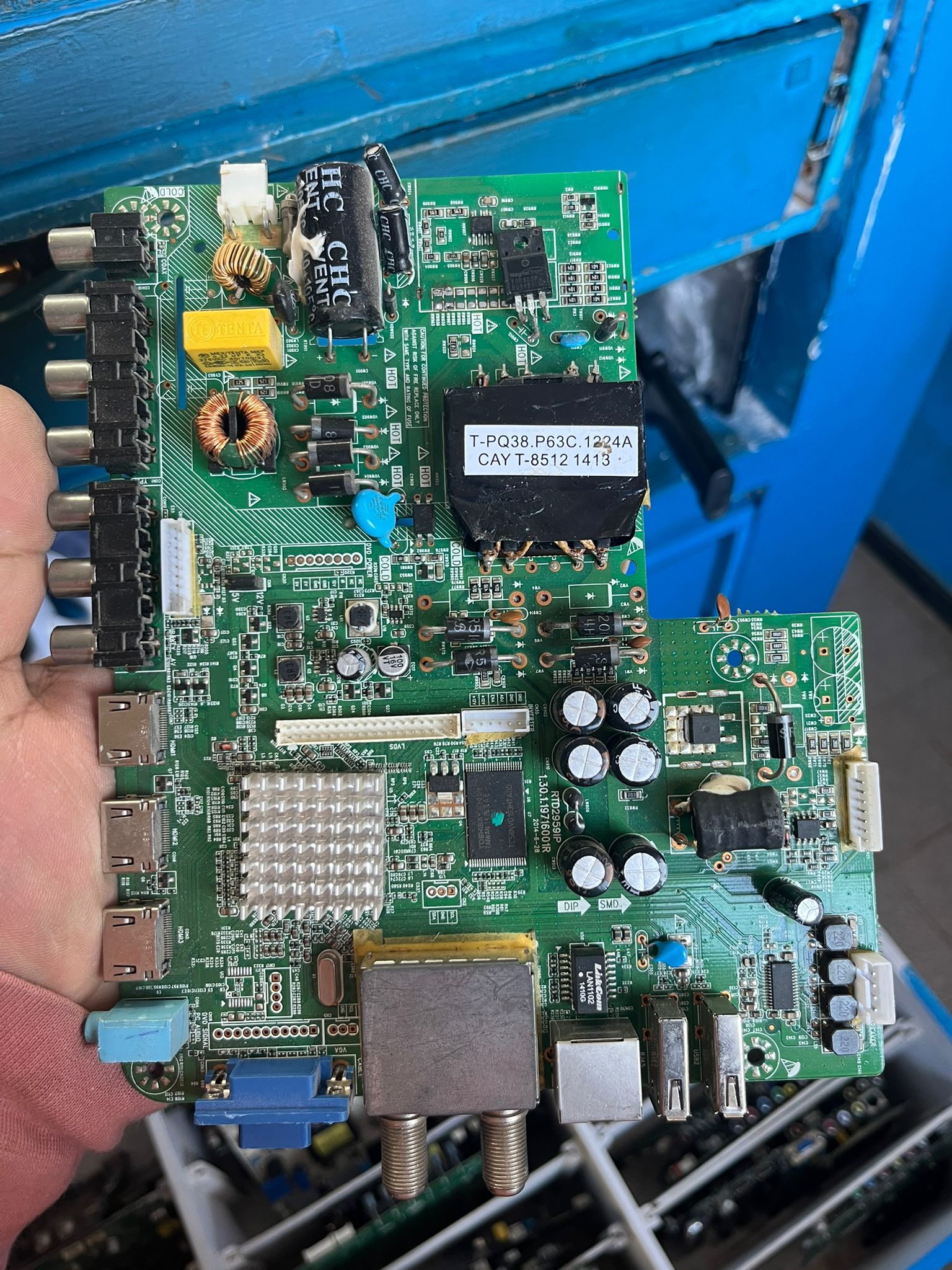 Placa Main TV 1.30.1.19716001R RTD2959IP Original Usada Probada