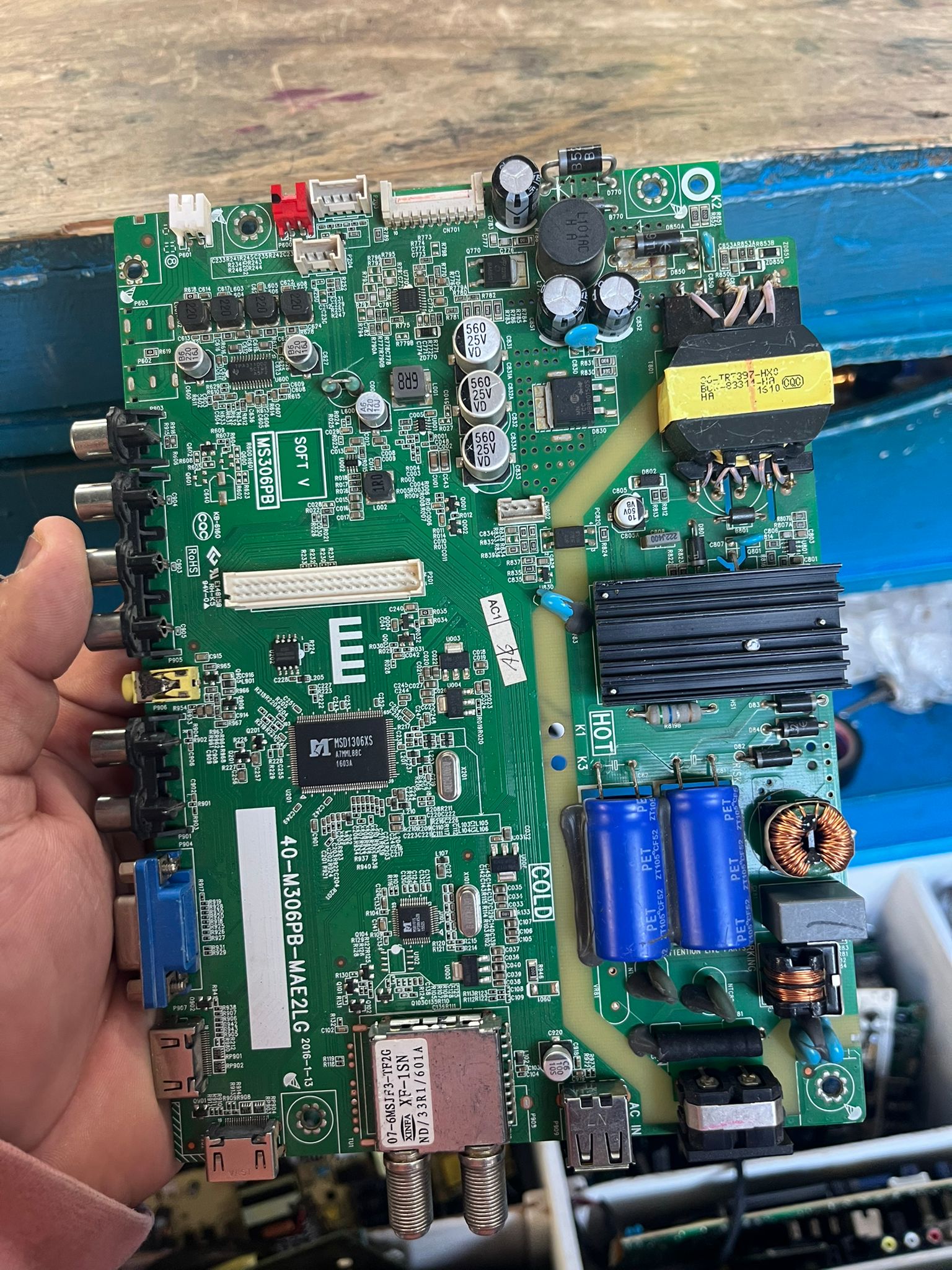 Placa main y fuente integrada TCL 40-M306PB-MAE2LG para TV original probada