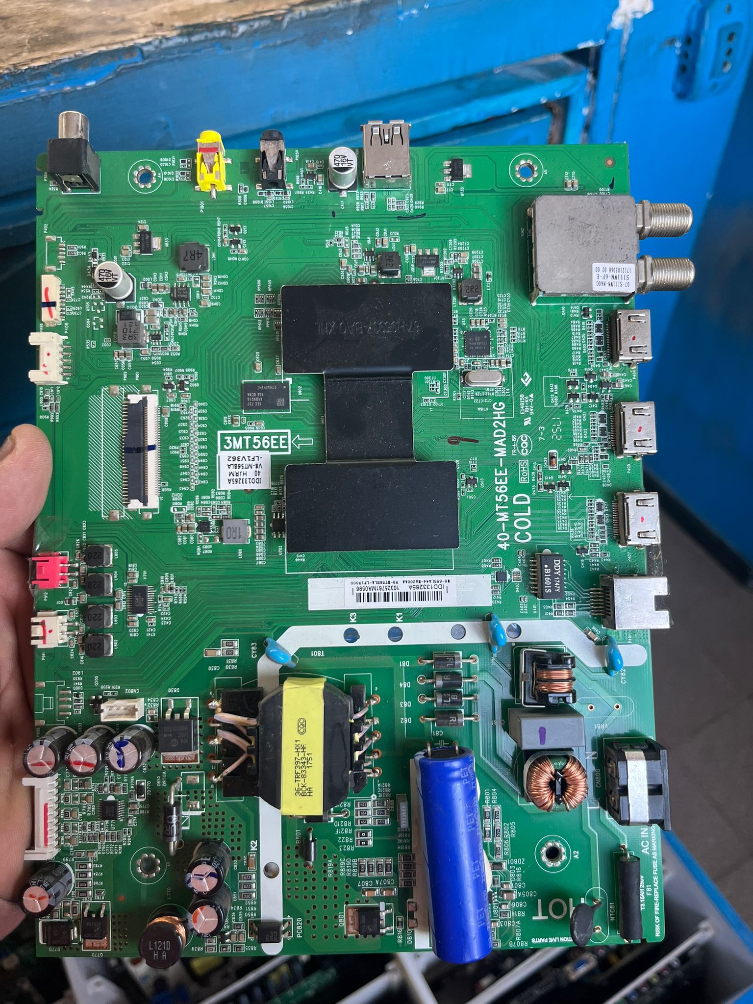 Placa main TV TCL JVC 40-MT56EE-MAD2HG original usada probada