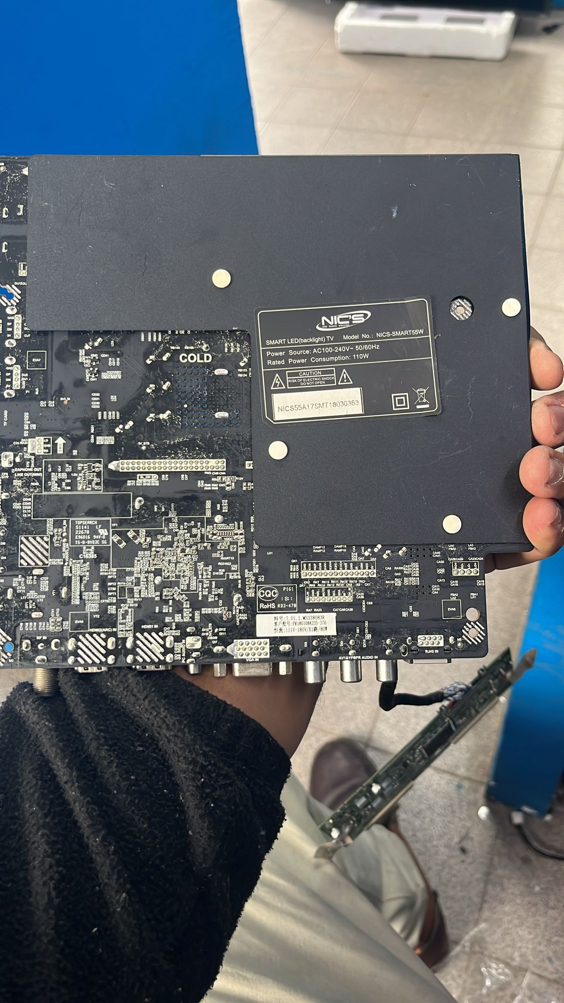 Placa main Nics 7.01.1.WS338083R para TV LED Smart Original Usada Probada
