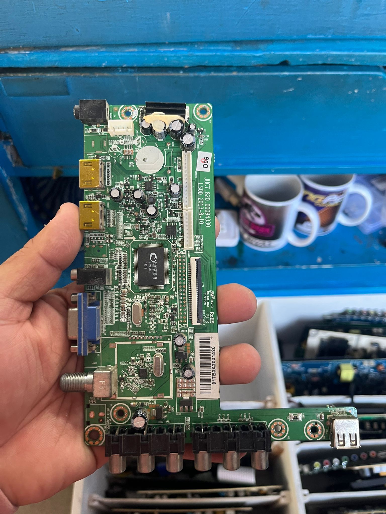 Placa main JUC7.820.00094330 para TV original usada probada