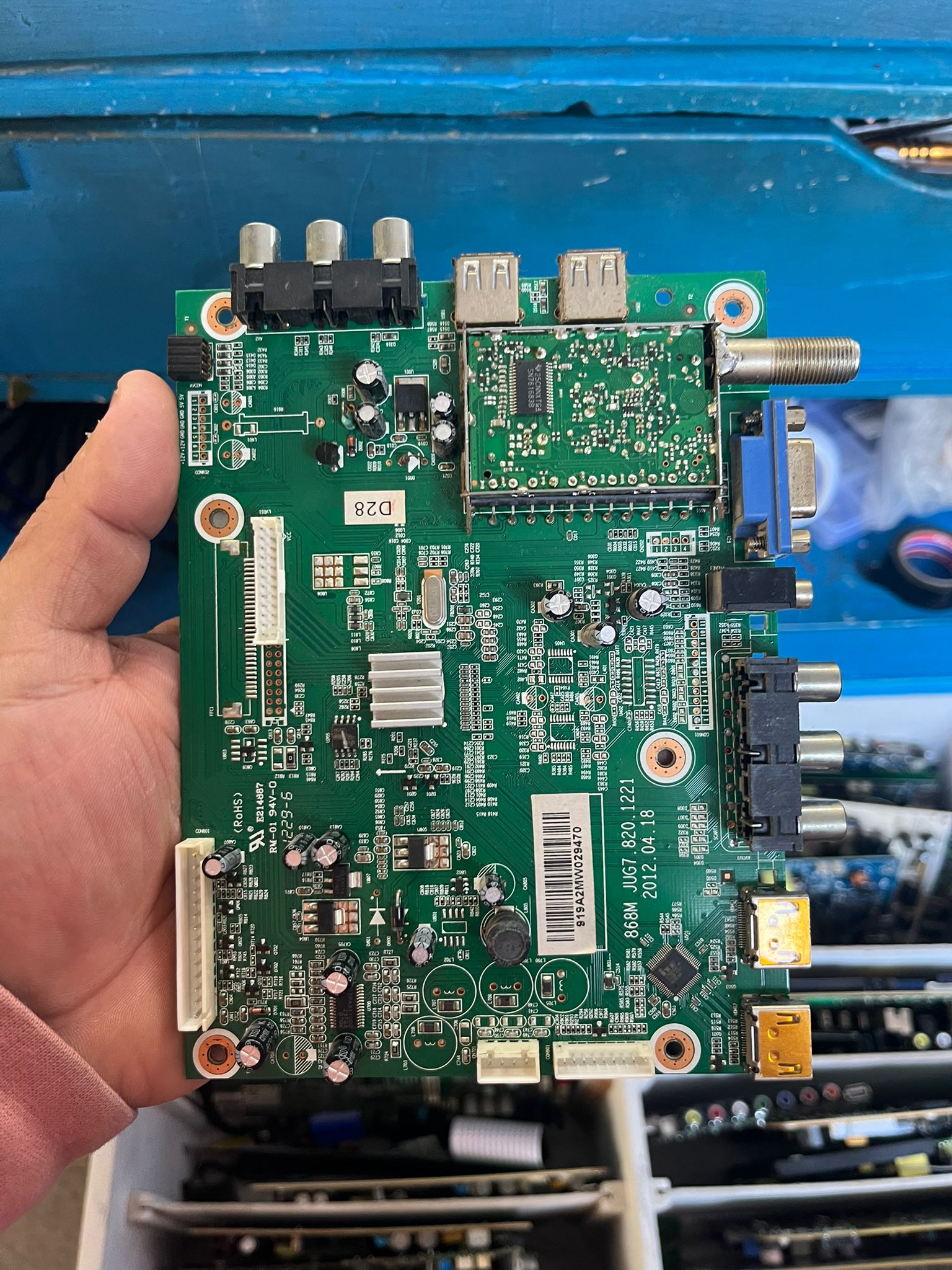 Placa main Hisense / Panavox JUG7.820.1221 para TV usada probada