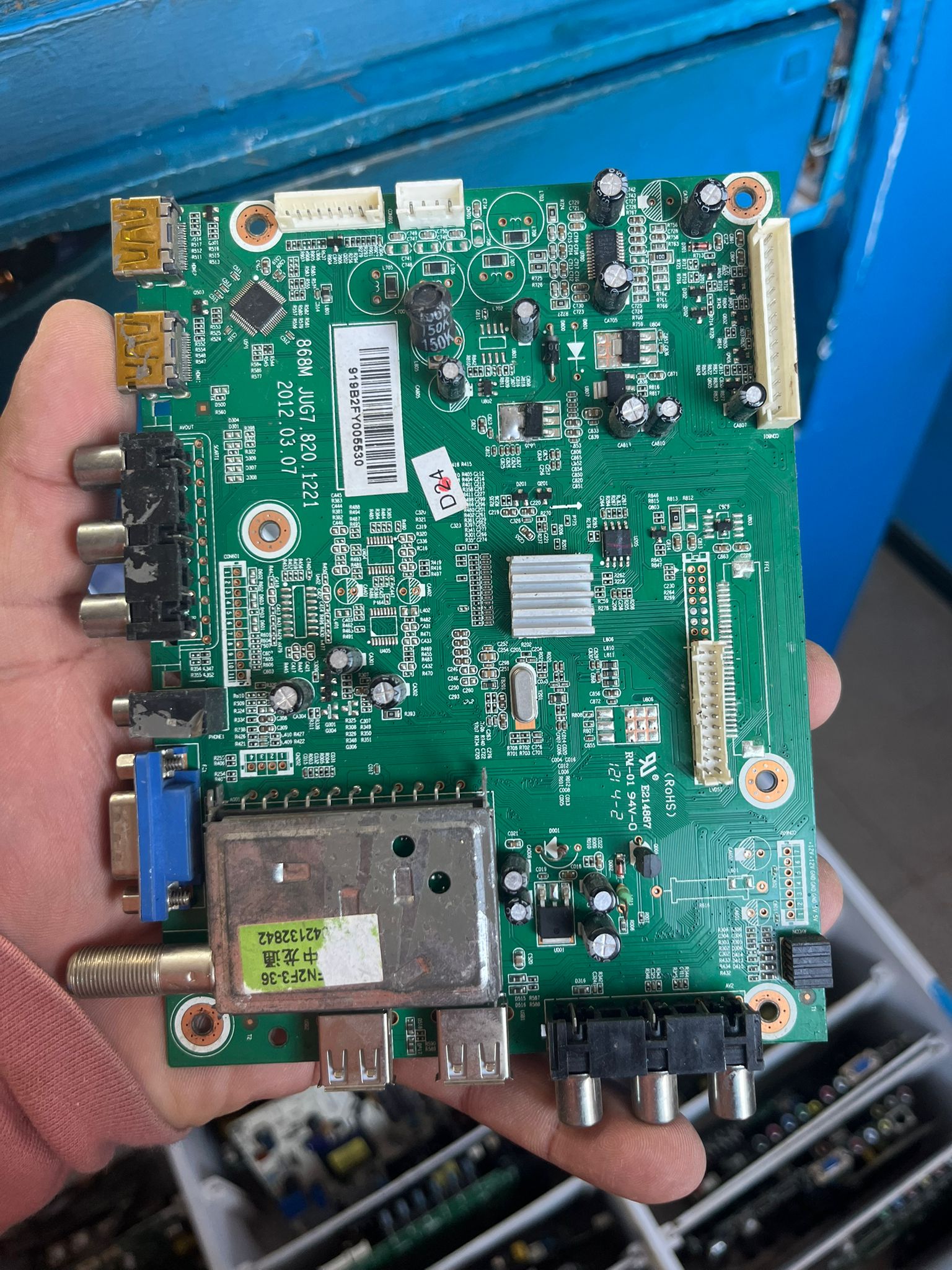 Placa main Hisense Panavox JUG7.820.1221 para TV original usada probada