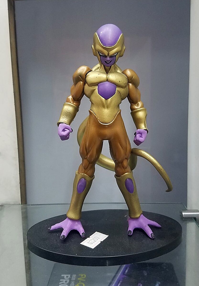 FIGURA GOLDEN FREEZER DRAGON BALL Z