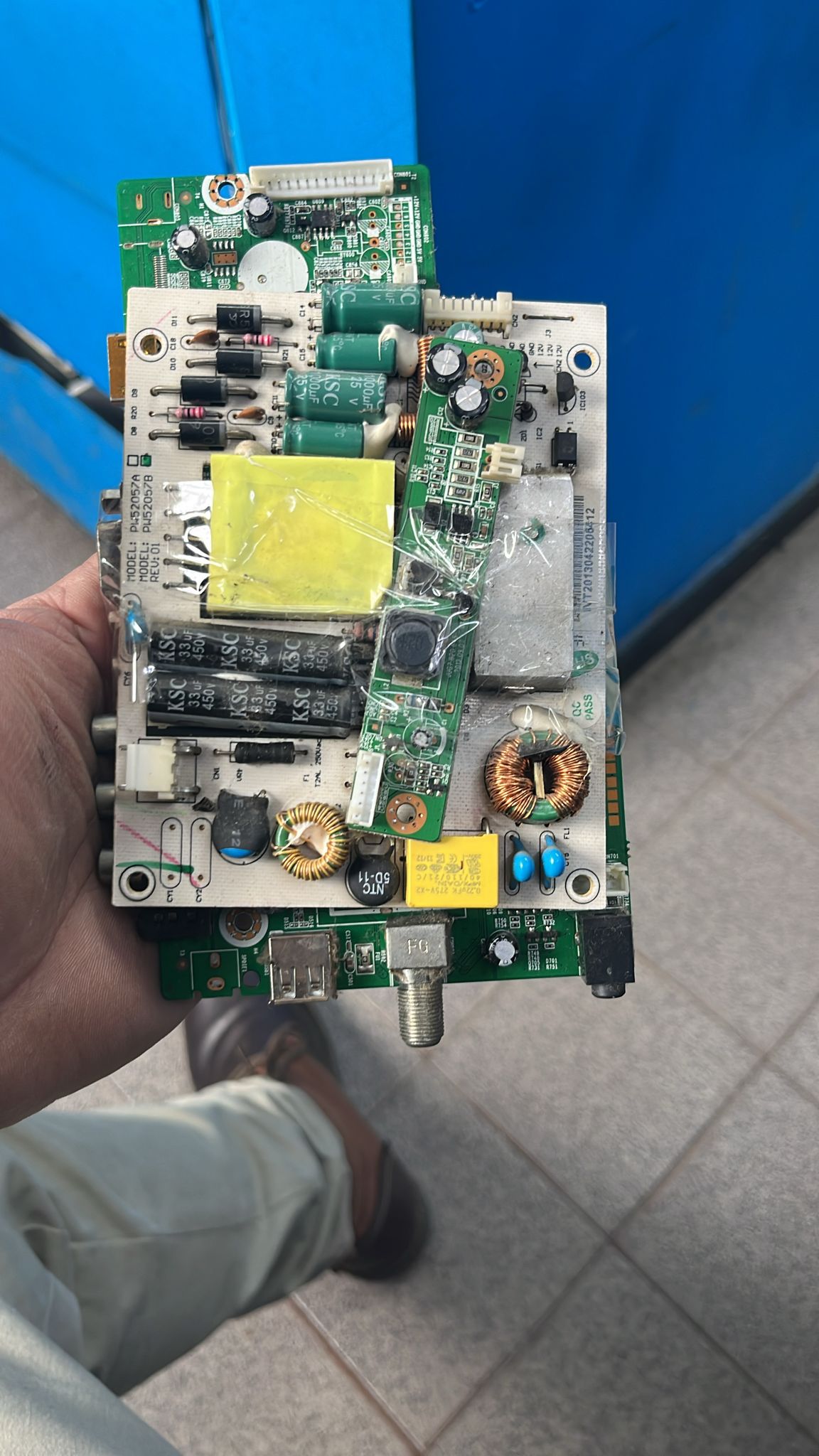Placa Monopieza Fuente y Main PW52057A para TV Original Probada