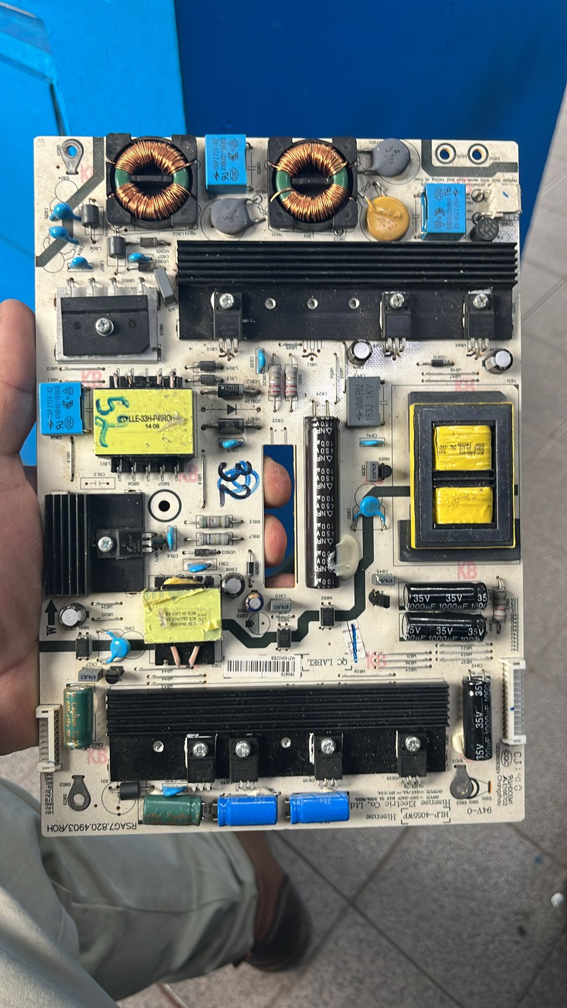 Fuente de poder Hisense / Panavox RSAG7.820.4903/ROH Original Usada Probada