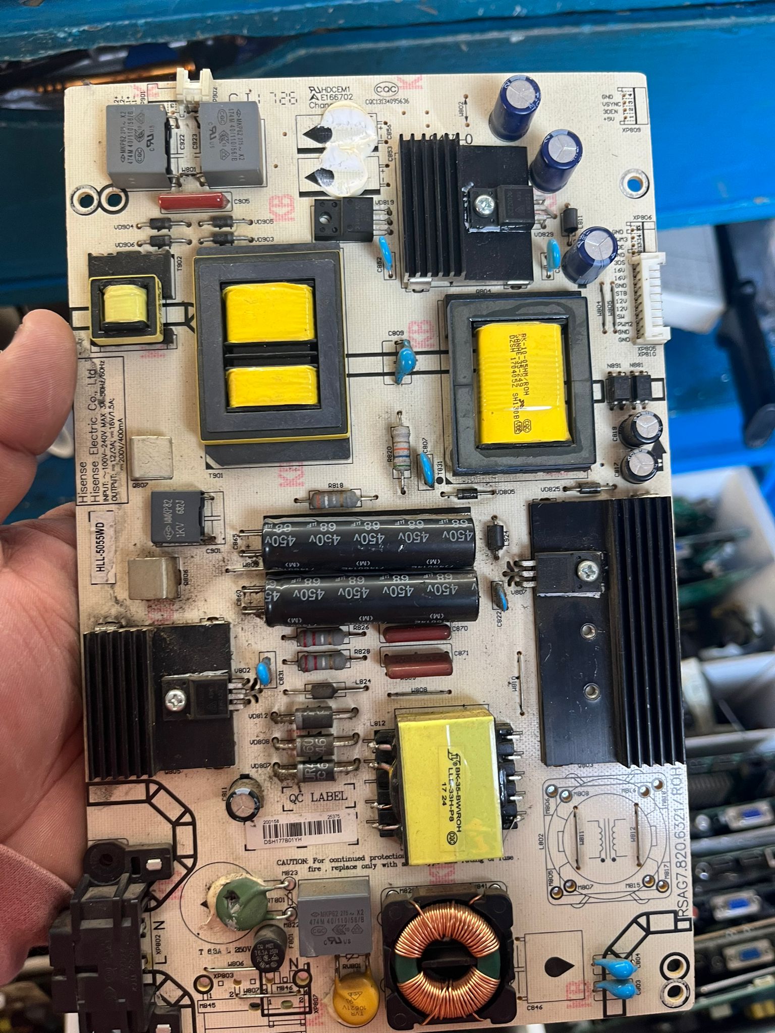 Fuente de alimentacion Hisense / Panavox RSAG7.820.6321/ROH Original Usada Probada