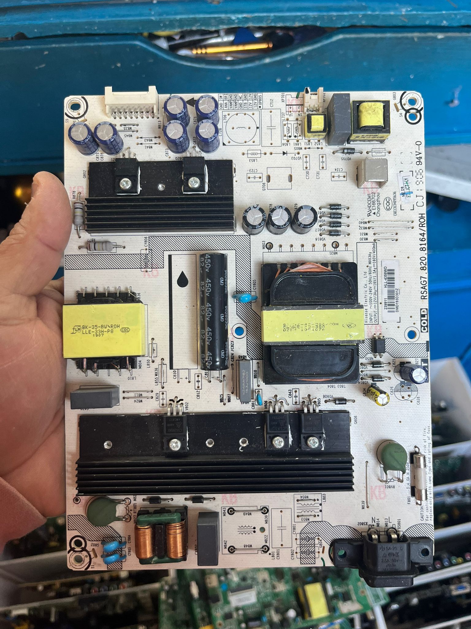 Fuente de Alimentacion Hisense / Panavox RSAG7.820.8164/ROH Original Usada Probada