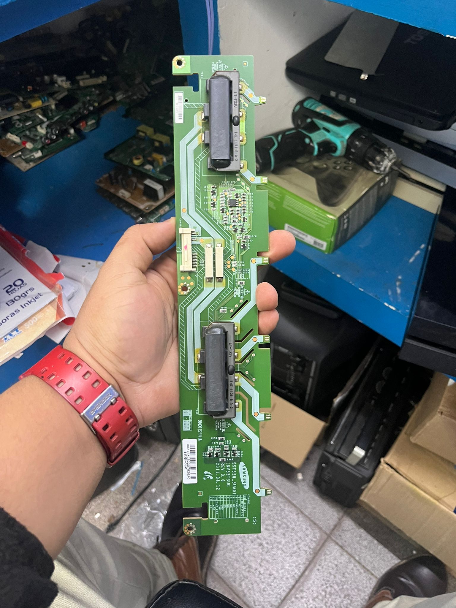 Driver LED Samsung SST320_3UA01 para TV Original Usado Probado