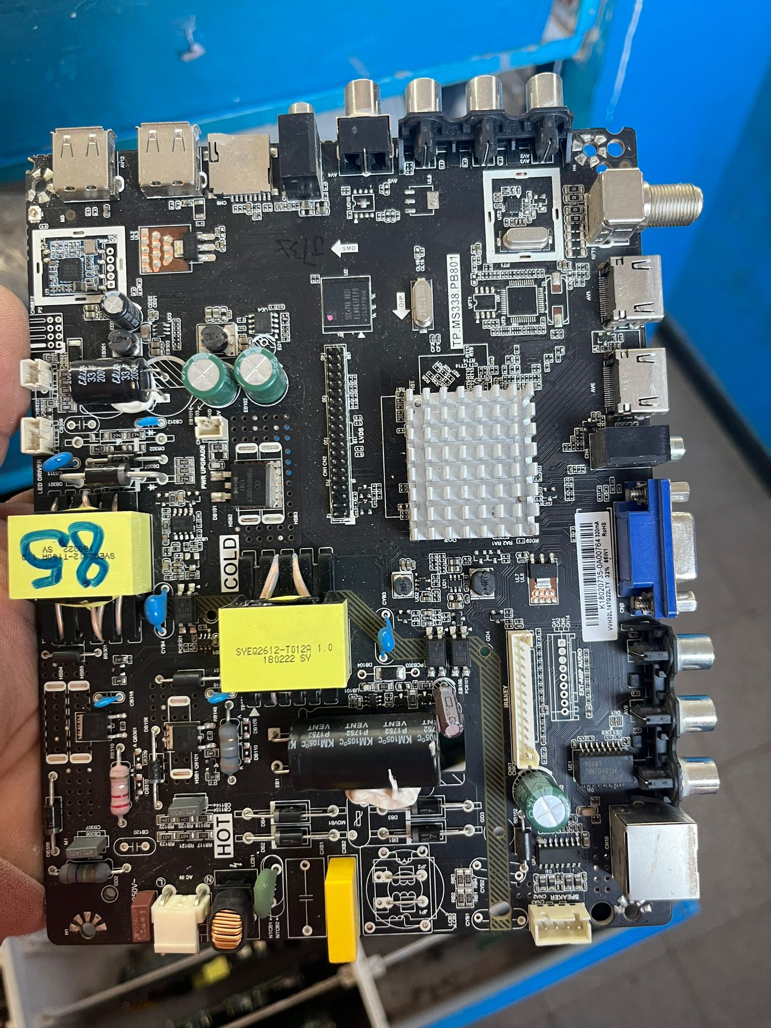 Placa main y fuente integrada TP.MS338.PB801 para TV usada probada