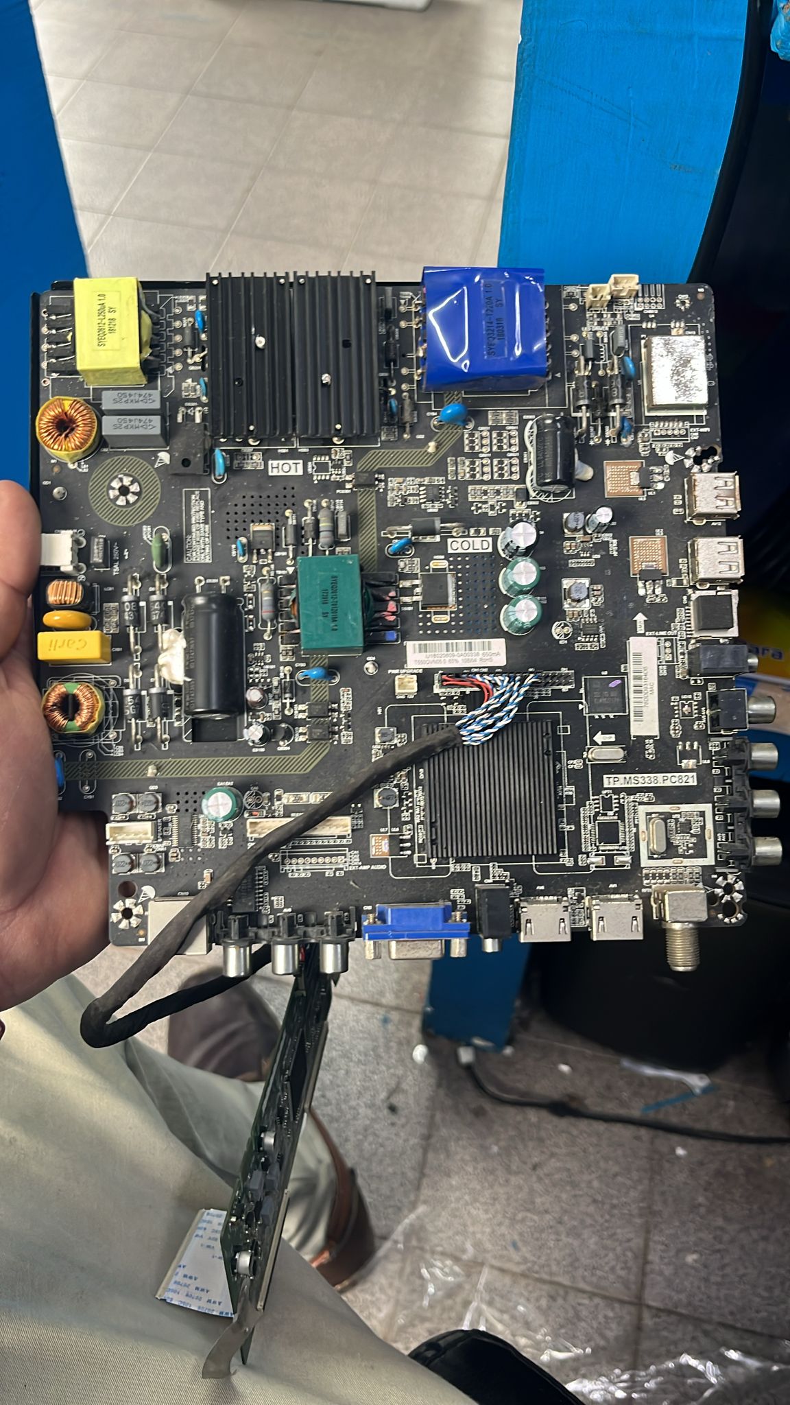 Placa main fuente integrada universal TP.MS338.PC821 para TV LED original usada probada