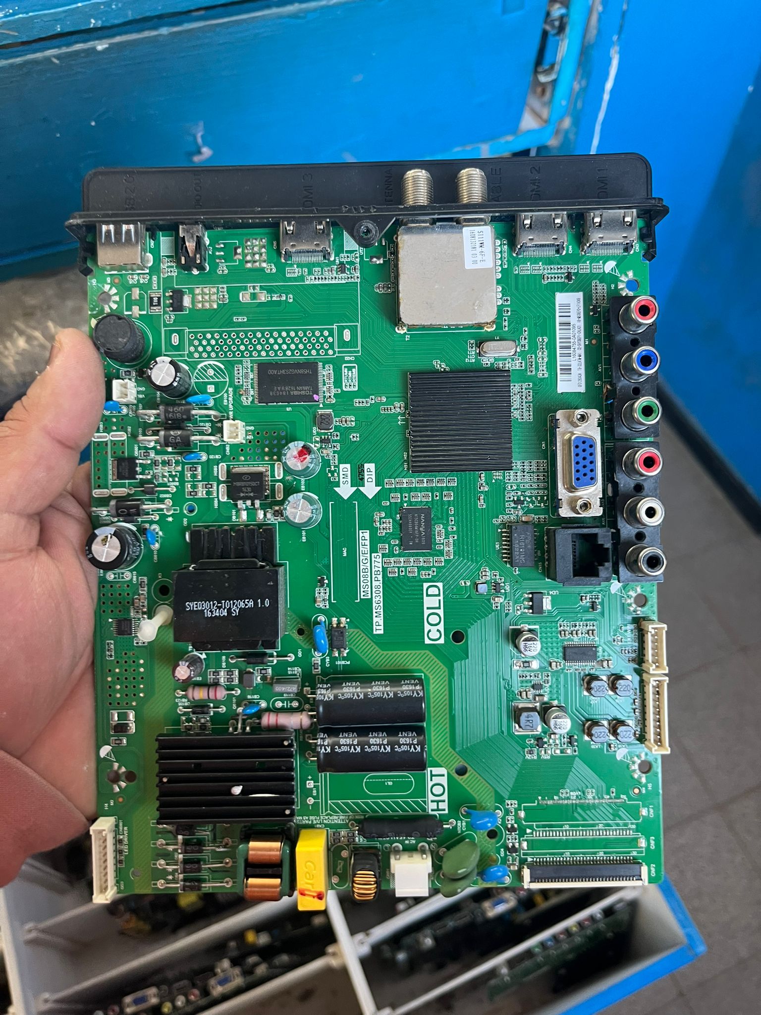 Placa main TCL TP.MS6308.PB775 para TV original usada probada
