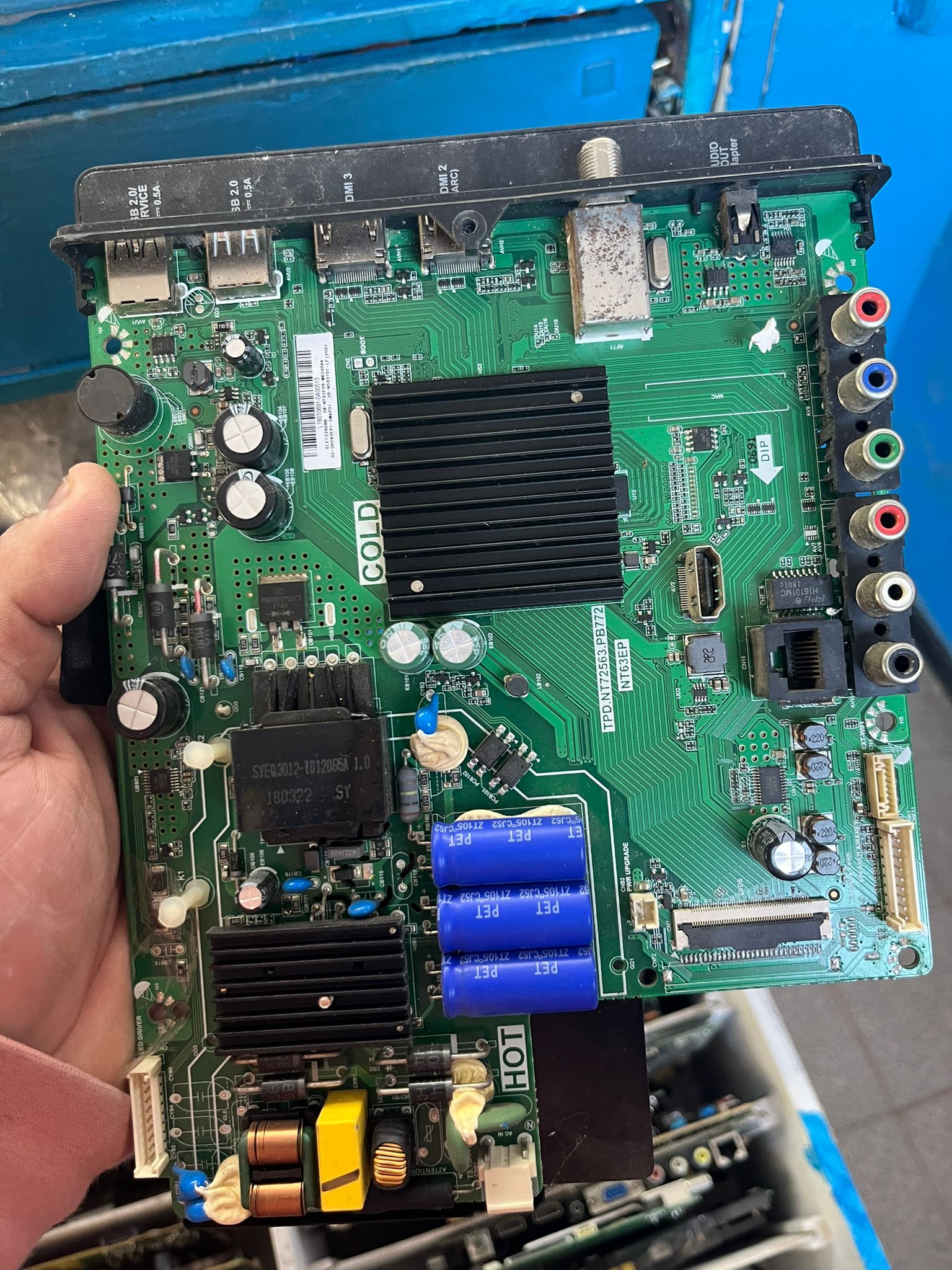 Placa main TPD.NT72563.PB772 para televisor original usada probada